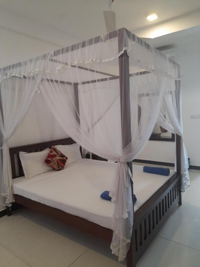 Hotel Marine At Negombo Beach Exterior foto